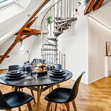 Maisonette-Wohnung Mit Freigelegtem Fachwerk メッケンベウーレン エクステリア 写真